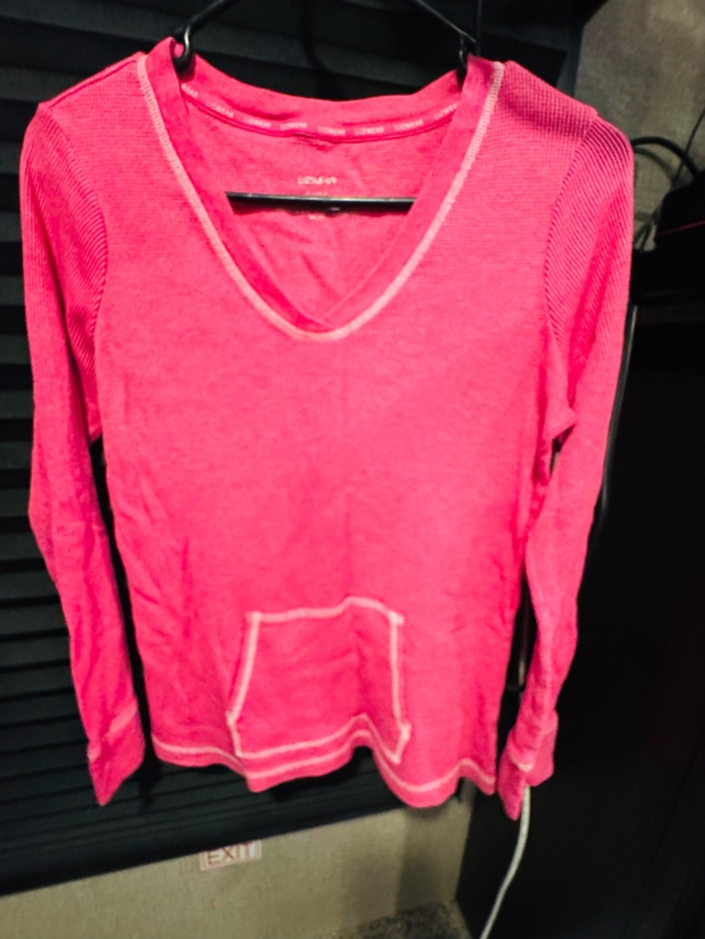 Women's Long-Sleeve Pink Jersey Top - Classic Crew